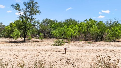 Residential Lot in Del Rio