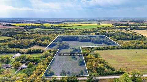 Land, Topeka, KS
