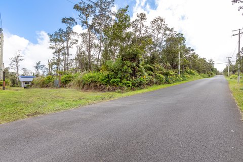 Land, Volcano, HI
