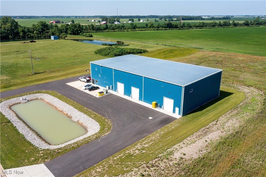 Versatile Commercial Property in Monroeville