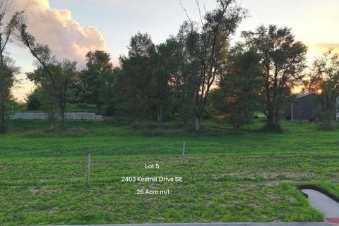 Residential Land in Cedar Rapids