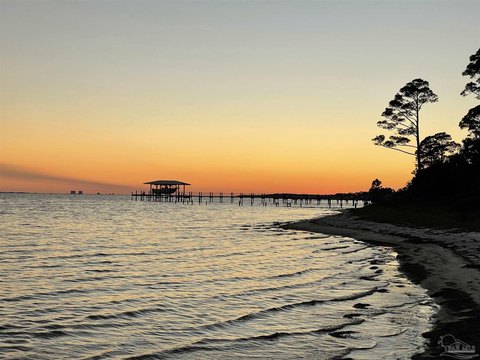 Waterfront Land in Navarre, Florida