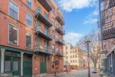 Historic-Style Retail Office Space