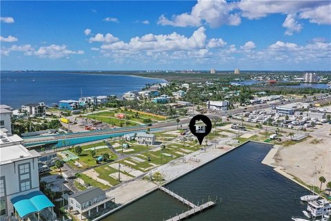 Waterfront Lot in Gulf Cove