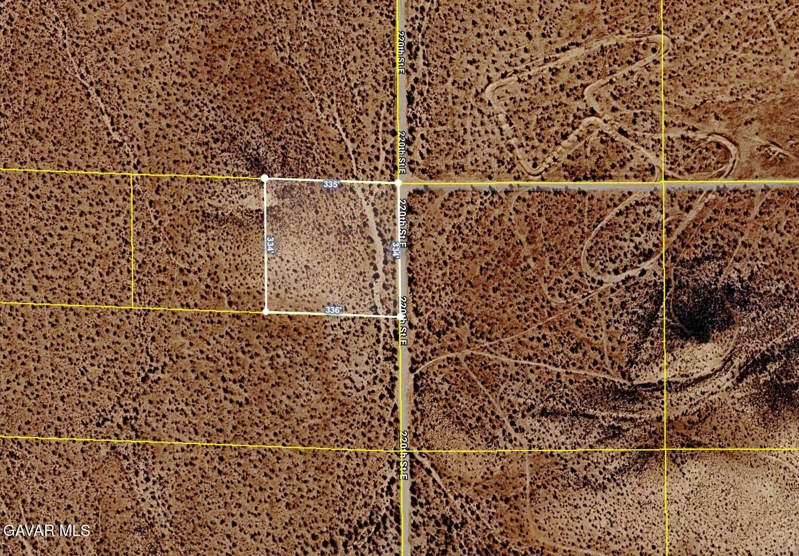 Land in Los Angeles County