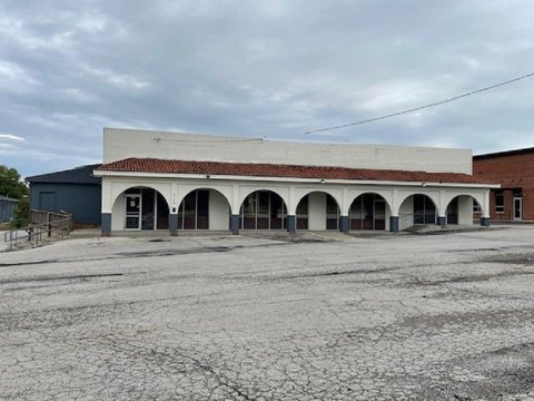 North Belt Highway Retail Sublease