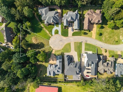 LAND - Memphis, TN