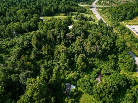 Land, Winfield, WV