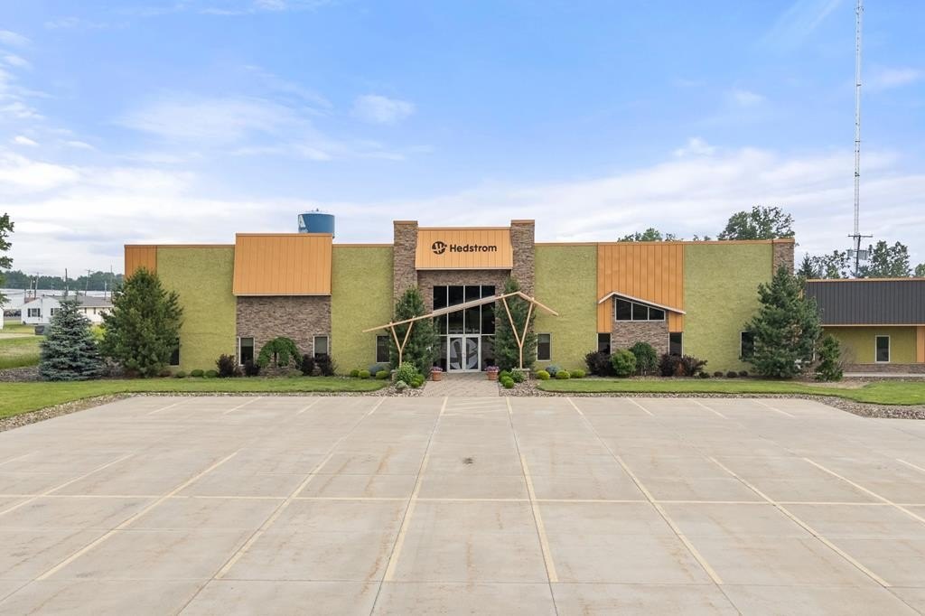Versatile Commercial Space in Ashland
