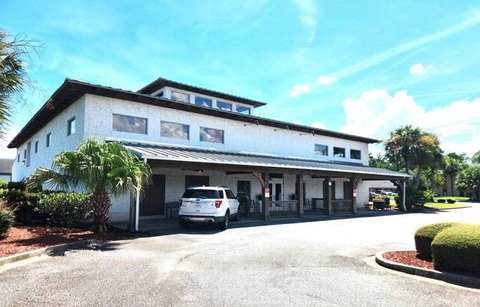 Brunswick Commercial Building with Warehouse