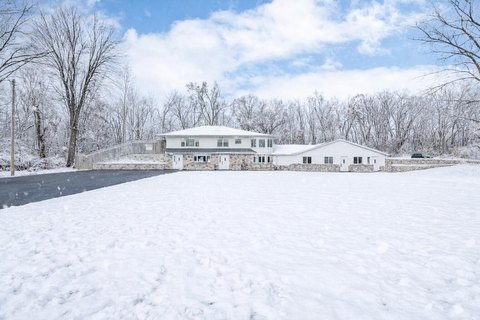 Veterinary Hospital with Apartment, Barn