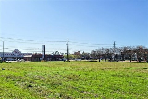 Vacant C-2 Commercial Land