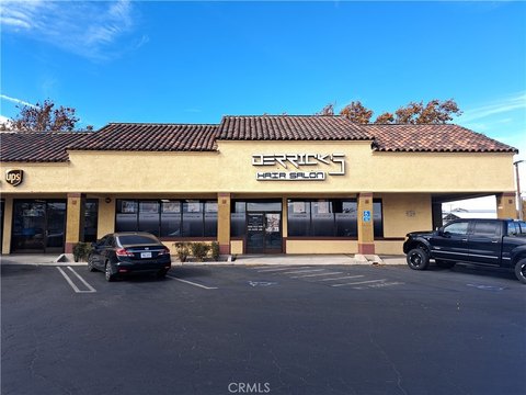 Endcap Retail Space