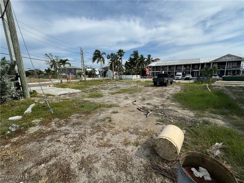 Fort Myers Beach Commercial Lot