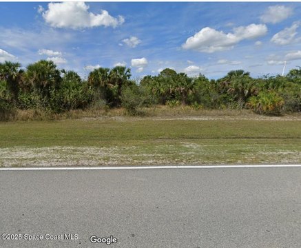 Residential Land in Palm Bay