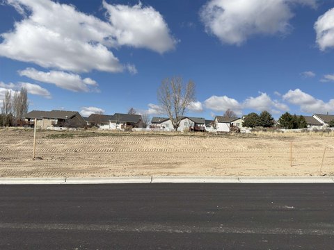 Residential Lot in University Area