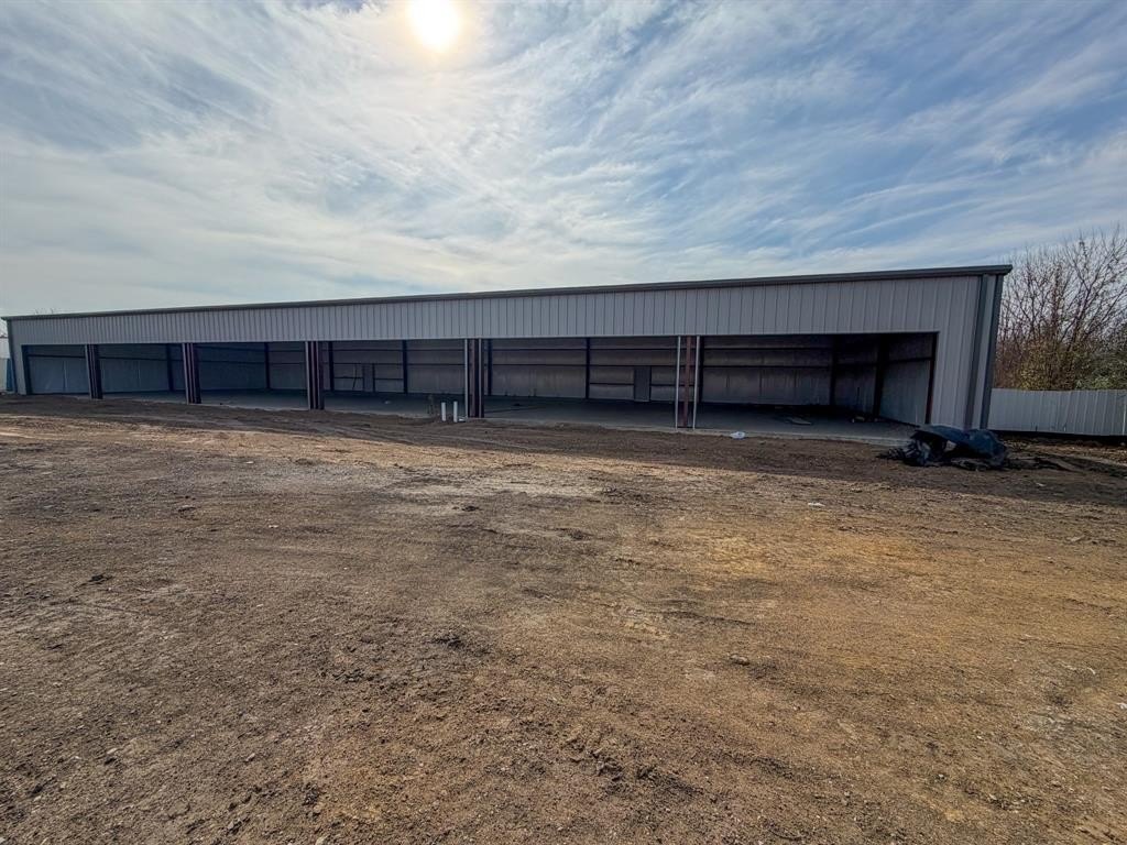 Commercial Property on Mansfield Highway