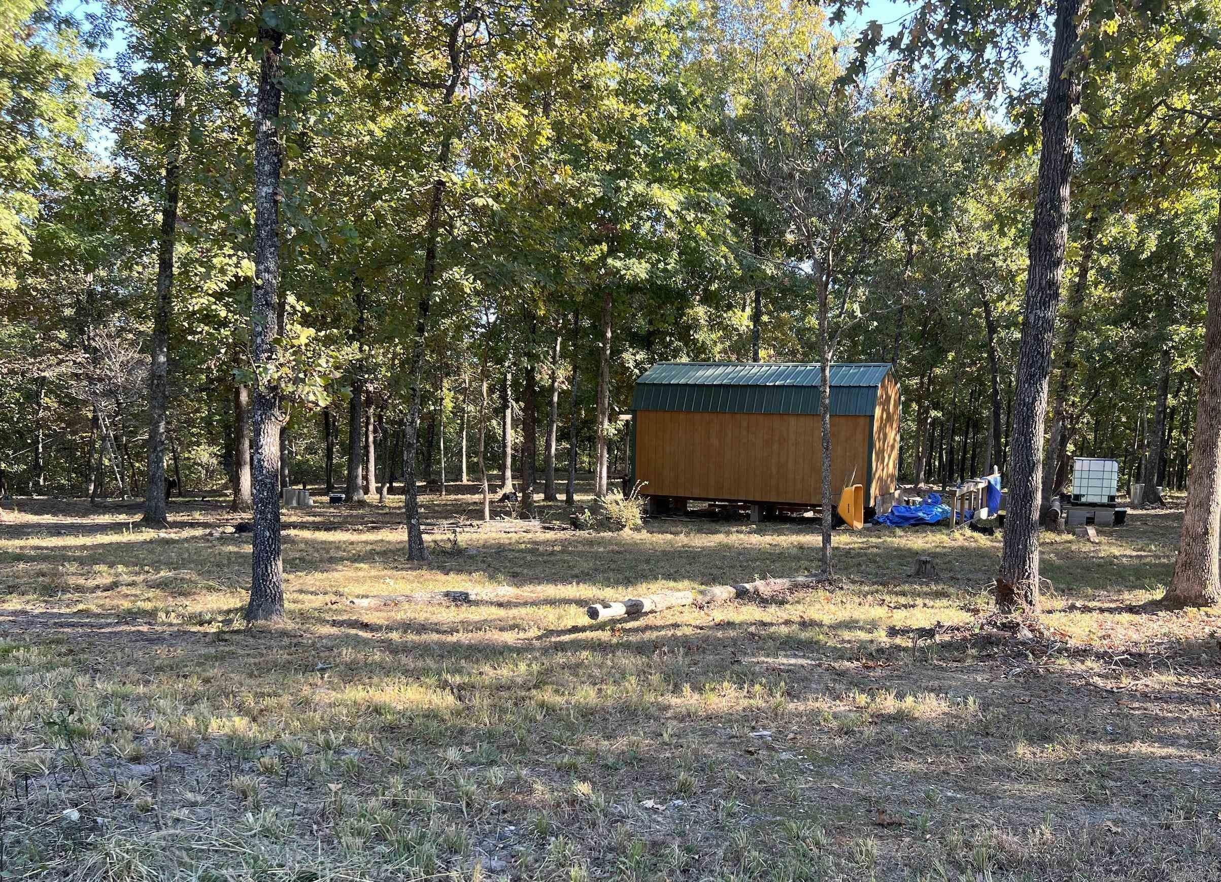 Secluded Cabin on Wooded Acreage