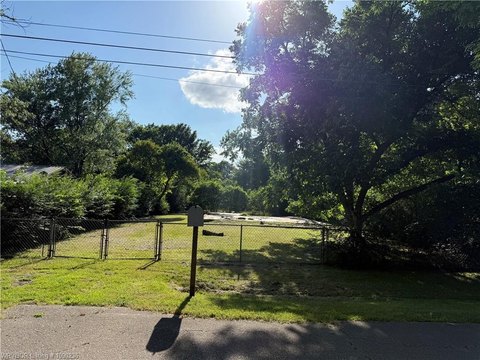 LAND - Booneville, AR