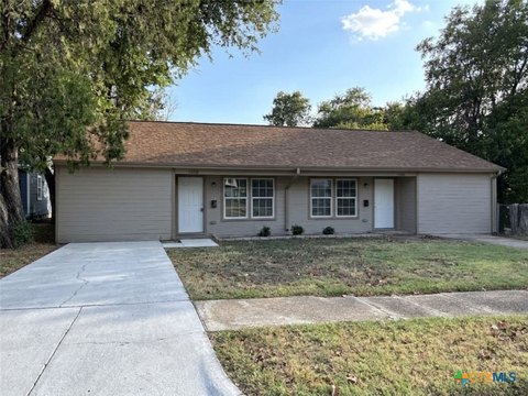 Renovated Duplex with Fenced Yards