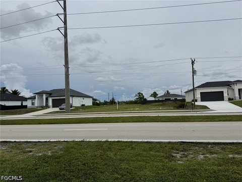 Residential Land in Cape Coral