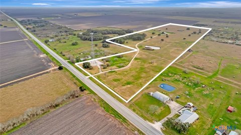 46 Acres in Edna, TX