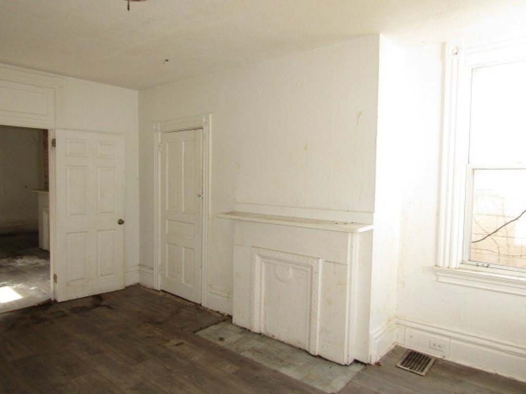Picture 10