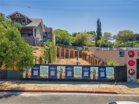 LAND - Los Angeles, CA