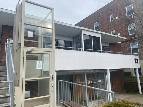 Renovated Office Space in Plaza