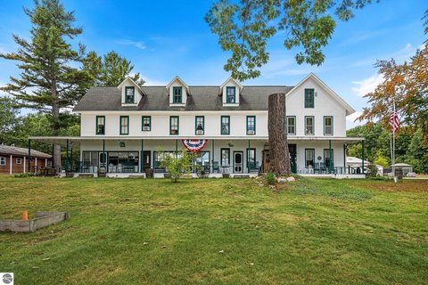Boutique Hotel With Covered Porch