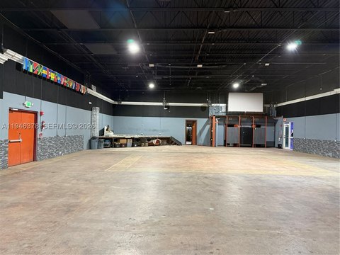 Air-Conditioned Flex Space with Roll-Up Door