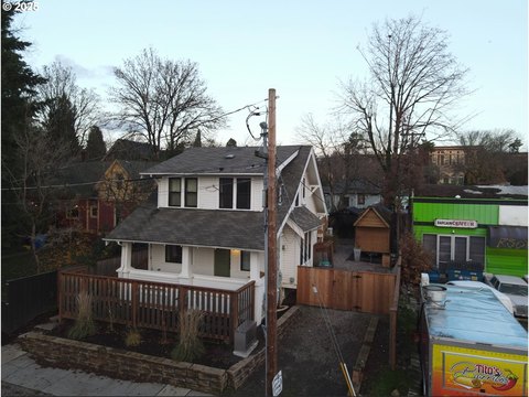 Updated Multifamily Property in Portland