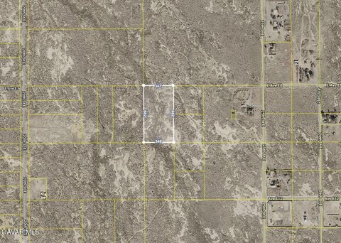 Lancaster Acreage Close to Downtown