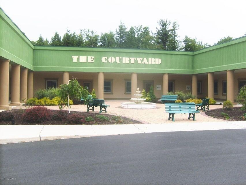 Professional Office Suite in Tobyhanna