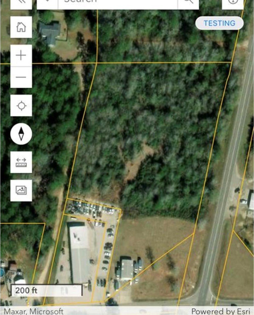 Land in Carriere, Mississippi