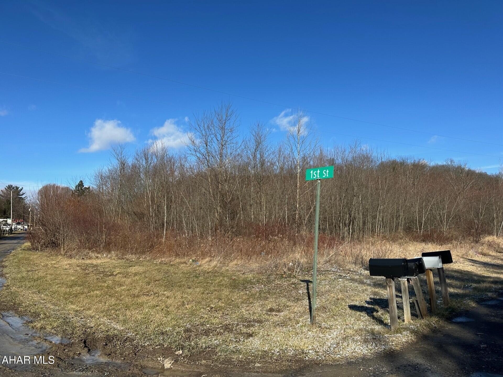 Land in Camp Wayside