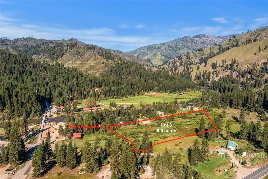 1 Shore Dr, Lowman, ID 83637