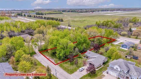 Escanaba Land Near Country Club