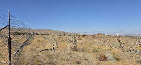 Expansive Land in Juniper Hills