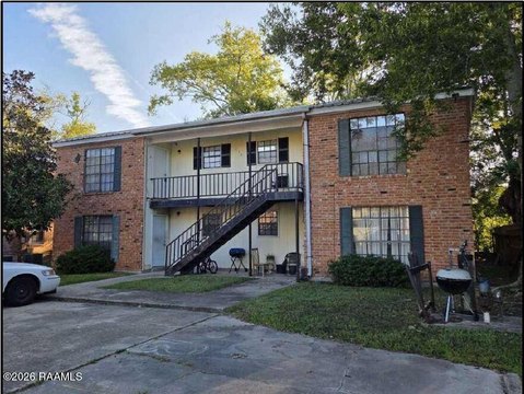Lafayette Fourplex: Income Opportunity