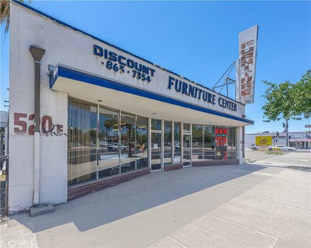 Pomona Retail Showroom For Sale