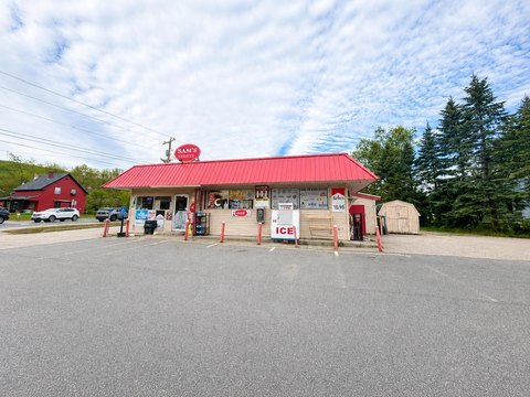 Prime Corner Location in Gorham