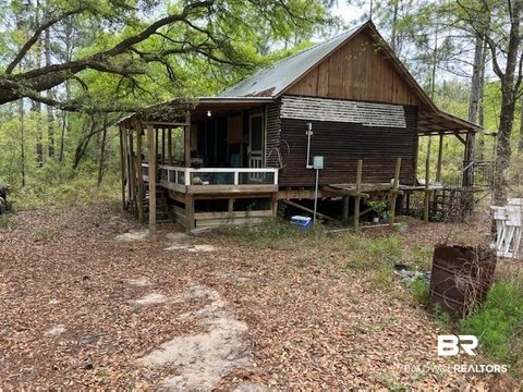 Land with Cabin in Summerdale