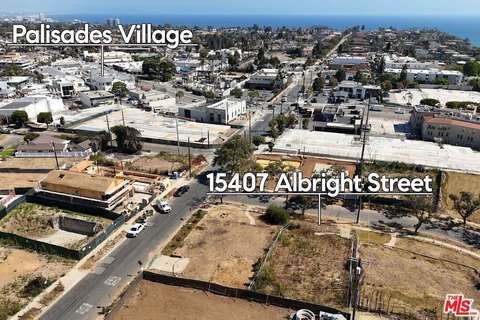 Land, Pacific Palisades, CA