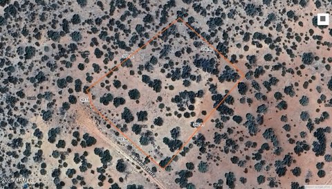 LAND - Seligman, AZ