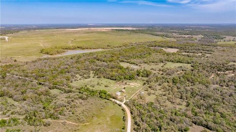 Calvert, TX Hunting Retreat