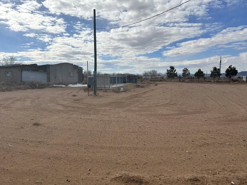 Land, Los Lunas, NM
