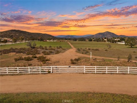 Land, Sage, CA
