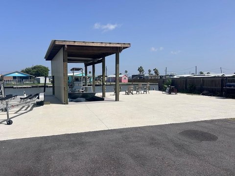 LAND - ROCKPORT, TX