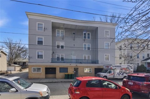 COMMERCIAL - Woonsocket, RI